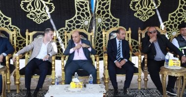 محافظ كفر الشيخ يعزي في وفاة والد مدير مراسم الديوان العام بقرية الحمراء