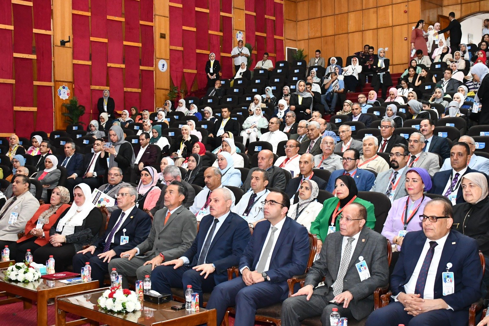 رئيس الجامعة ونائب المحافظ
