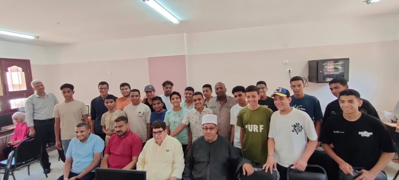 فعاليات البرنامج التدريبي لطلاب وطالبات منطقة الأقصر الأزهرية