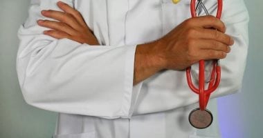 إعلان وظائف متميزة للأطباء المصريين بدولة خليجية برواتب تصل إلى 350 ألف جنيه شهريًا