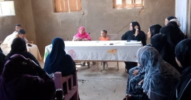 استثناء 300 حالة من فحص عصب العين وإطلاق سلسلة ندوات حول الانتخابات في محافظة أسوان