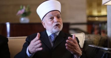 الاحتلال الإسرائيلي يقبض على مفتي القدس داخل المسجد الأقصى المبارك