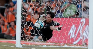 الهلال يمدد عقد حارس المرمى بونو حتى 2028 بعد مستويات متميزة  

أو  

الهلال يجدد لبونو حتى 2028 بعد تألق واضح في حراسة المرمى  

أو  

الهلال يُثبت ثقته ببونو ويجدد عقده حتى 2028 بعد أداء استثنائي  

أو  

بونو يوقع تجديدًا مع الهلال حتى 2028 عقب موسم خارق تحت القوائم  

أو  

إدارة الهلال تعلن تجديد عقد بونو حتى عام 2028 بعد تألق لافت في الدوري والبطولات