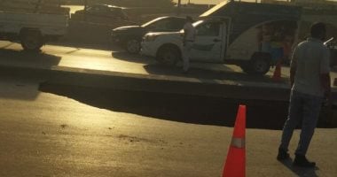 انهيار طريق الأوتستراد يؤدي إلى اختناقات مرورية خانقة