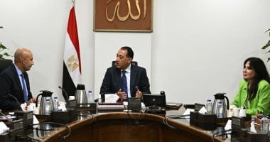 رئيس الوزراء يتفقد ملفات العمل مع وزير التربية والتعليم لتعزيز مسيرة التعليم