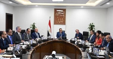 رئيس الوزراء يستعرض أبرز الفرص الاستثمارية قيد التفاوض مع دول الخليج