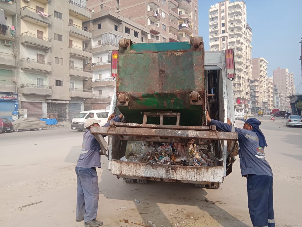 تفريغ الصناديق من القمامة تفريغ الصناديق من القمامة