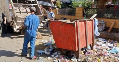 رفع 30 طنًا من النفايات في شوارع حي غرب سوهاج لتحسين البيئة