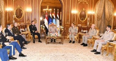 زيارة الفريق أحمد خليفة لقائد القيادة المركزية الأمريكية