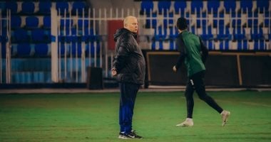 "شوقي غريب يقود المريخ للفوز على أهلي مدني في افتتاح الدوري السوداني"