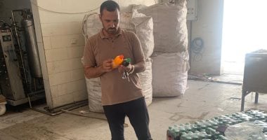 ضبط 12 ألف زجاجة مشروبات غازية ومبيدات ومخصبات زراعية مجهولة المصدر في جمصة