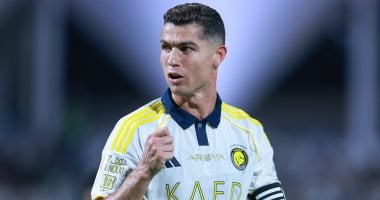 كريستيانو رونالدو يسجل هدفًا مبكرًا في تعادل النصر أمام تولوز بالشوط الأول