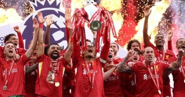 ليفربول ينهي التعاقد مع مهاجم فرانكفورت إيكيتيكي