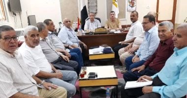 مجلس أمناء إدارة الداخلة يناقش آليات تكريم الطلاب المتفوقين في جميع المراحل التعليمية
