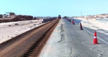 محافظ أسوان يؤكد استمرار جهود رصف الطرق لتعزيز الأمان وتقليل الحوادث
