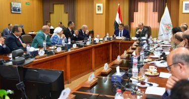 محافظ الدقهلية يؤكد أن جامعة المنصورة شريك أساسي في تطوير الخدمات مع إعطاء أولوية لمياه الشرب