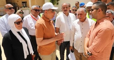 محافظ المنيا يتفقد أعمال تطوير وصيانة المدارس في إطار برنامج المدارس الآمنة