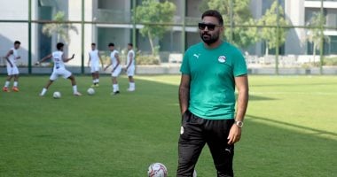 "مدرب منتخب الشباب يؤكد: حمزة عبد الكريم نجم الأهلي الواعد في الموسم المقبل"