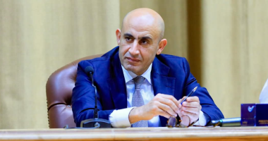 وزير التعليم يعلن عن تنسيق مع وزارة المالية بشأن رواتب المعلمين ويعد بأخبار إيجابية قريباً