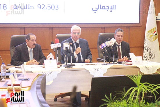عادل عبدالغفار المُتحدث الرسمى للوزارة وأيمن عاشور وزير التعليم العالى وجودة غانم رئيس قطاع التعليم (5) عادل عبدالغفار المُتحدث الرسمى للوزارة وأيمن عاشور وزير التعليم العالى وجودة غانم رئيس قطاع التعليم (5)