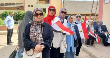 إقبال كبير للسيدات على اللجان في اليوم الأول من انتخابات مجلس الشيوخ بمحافظة الشرقية.. شاهد الصور