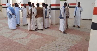 إقبال هائل من مواطني حلايب وشلاتين على لجان انتخابات مجلس الشيوخ بالصور والفيديو