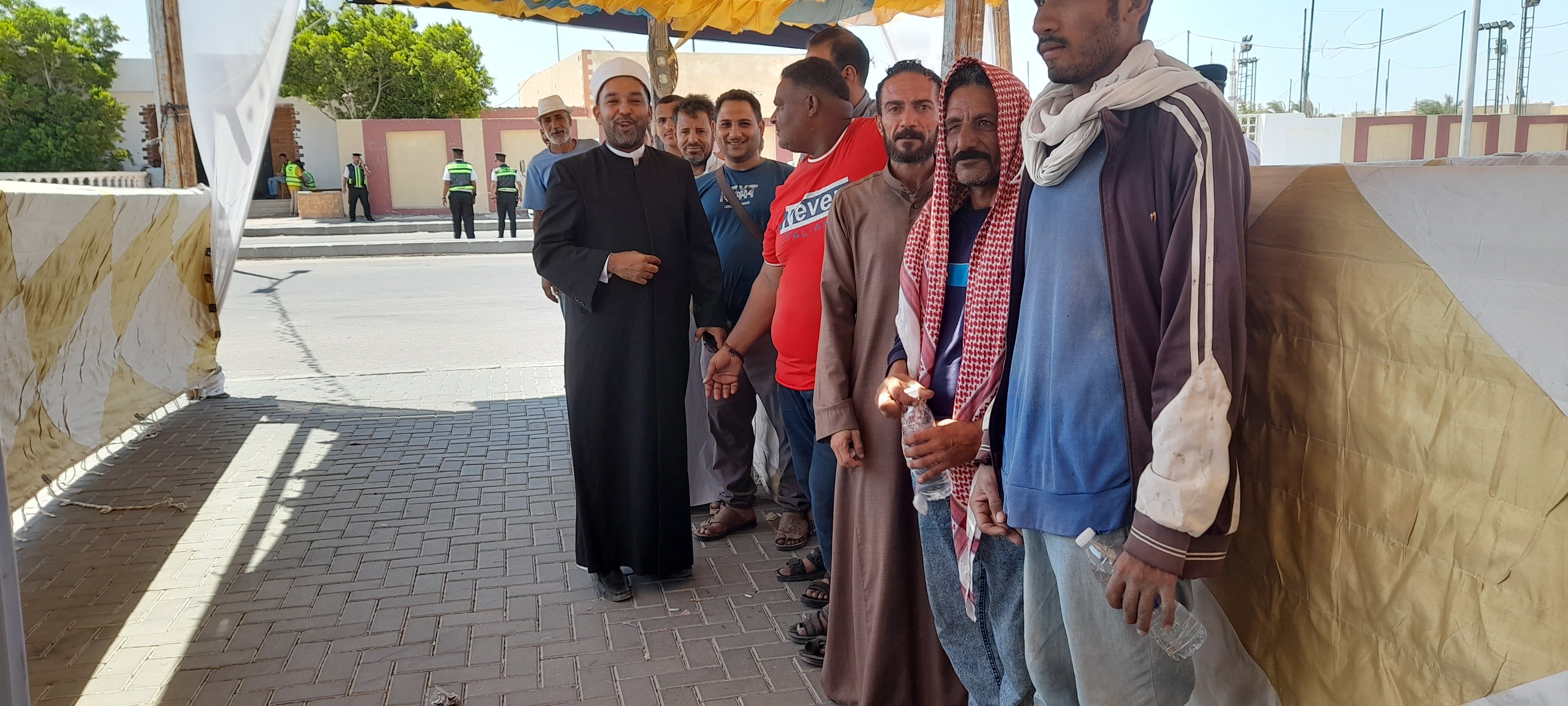 ائمة الاوقاف تحث المواطنين على المشاركة