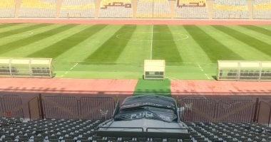 تطوير أرضية استاد برج العرب استعدادًا لانطلاق الدوري المصري الممتاز