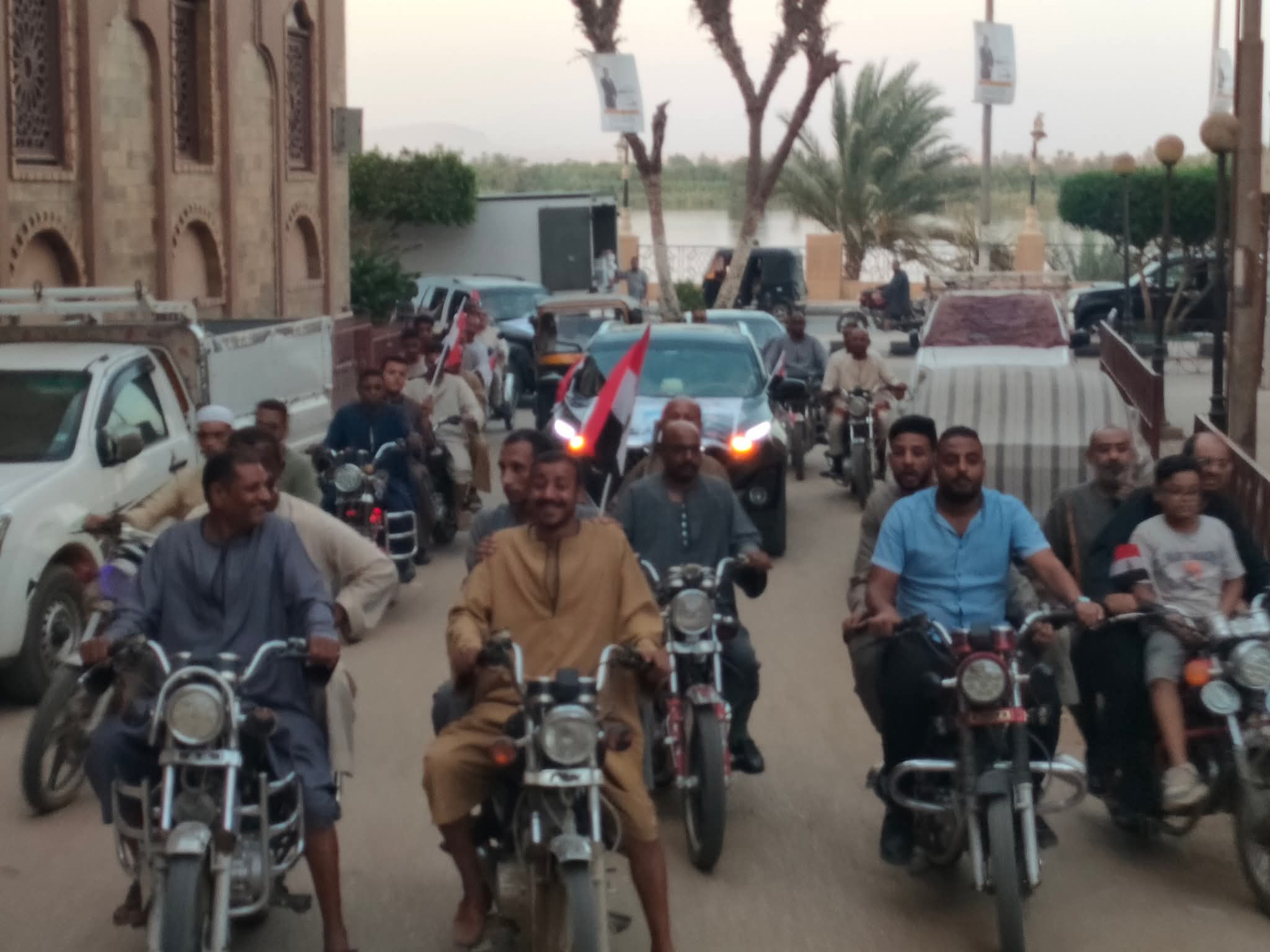 جانب من المسيرة