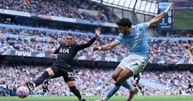 عمر مرموش في مباراة مانشستر سيتي ضد توتنهام