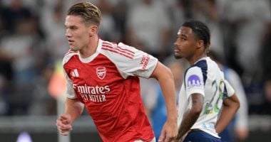 أرسنال يعتمد على جيوكيريس لإنهاء 21 عاماً من الغياب عن لقب الدوري الإنجليزي