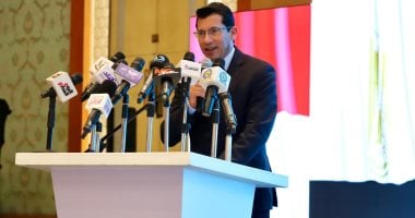 أشرف صبحى يمنح الأندية مهلة لتوفيق أوضاعها بعد تعديلات قانون الرياضة