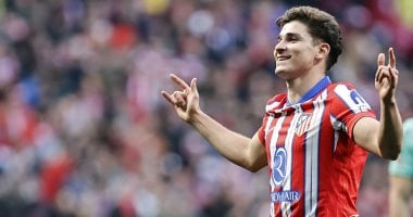 ألفاريز يقود هجوم أتلتيكو مدريد ضد إسبانيول في الدوري الإسباني