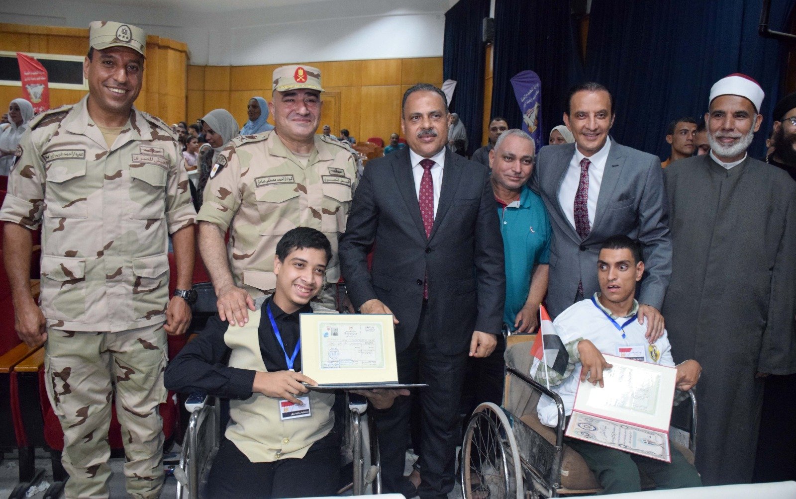 لجان طبية تفحص ذوي الهمم لجان طبية تفحص ذوي الهمم