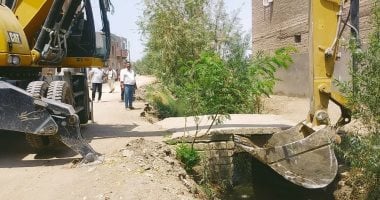 إزالة 39 حالة تعدٍ على الأراضي الزراعية ضمن 10 مراكز وأحياء في أسيوط