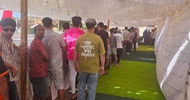 إقبال كبير من المواطنين على لجان انتخابات الشيوخ في مدينة دهب للإدلاء بأصواتهم