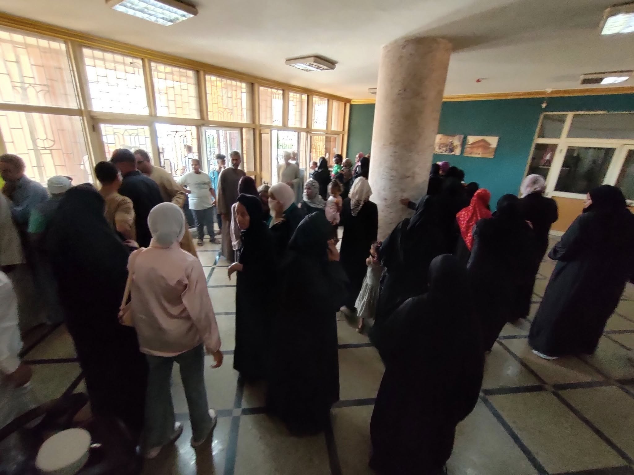اقبال السيدات الكبير فى لجنة مجلس مدينة إسنا اقبال السيدات الكبير فى لجنة مجلس مدينة إسنا