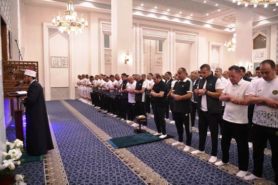 صلاة الفجر بالآكاديمية العسكرية