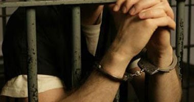 القبض على عاطل بحوزته كمية كبيرة من المخدرات وسلاح ناري في منية النصر بالدقهلية
