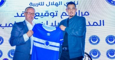 الهلال السوداني يوقع عقدًا رسميًا مع المدرب الروماني ريجيكامب كمدير فني (شاهد الفيديو والصور)