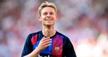 برشلونة يضغط على فرينكي دي يونج لتجديد عقده حتى عام 2029