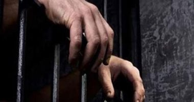 تأجيل محاكمة عاطل متهم بسرقة طالب تحت التهديد إلى 23 سبتمبر