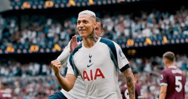 توتنهام يتفوق على بيرنلي بثلاثية نظيفة في الدوري الإنجليزي بينما يتعادل برايتون مع فولهام