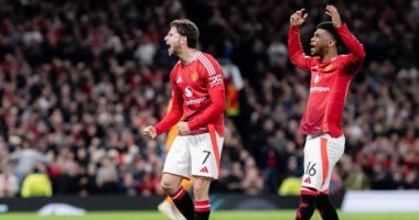 جريمسبي تاون يواجه مانشستر يونايتد في اختبار تاريخي بكأس الرابطة