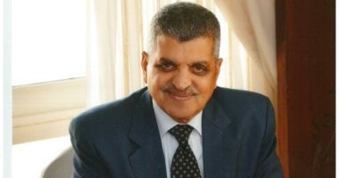 رئيس هيئة قناة السويس يوجه بصرف مليون جنيه دعماً عاجلاً لنادي الإسماعيلي