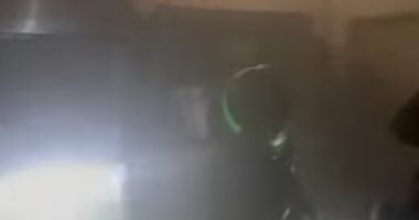 رجال الحماية المدنية يسيطرون على حريق في فرع البنك الأهلي بمدينة نصر.. التفاصيل والفيديو