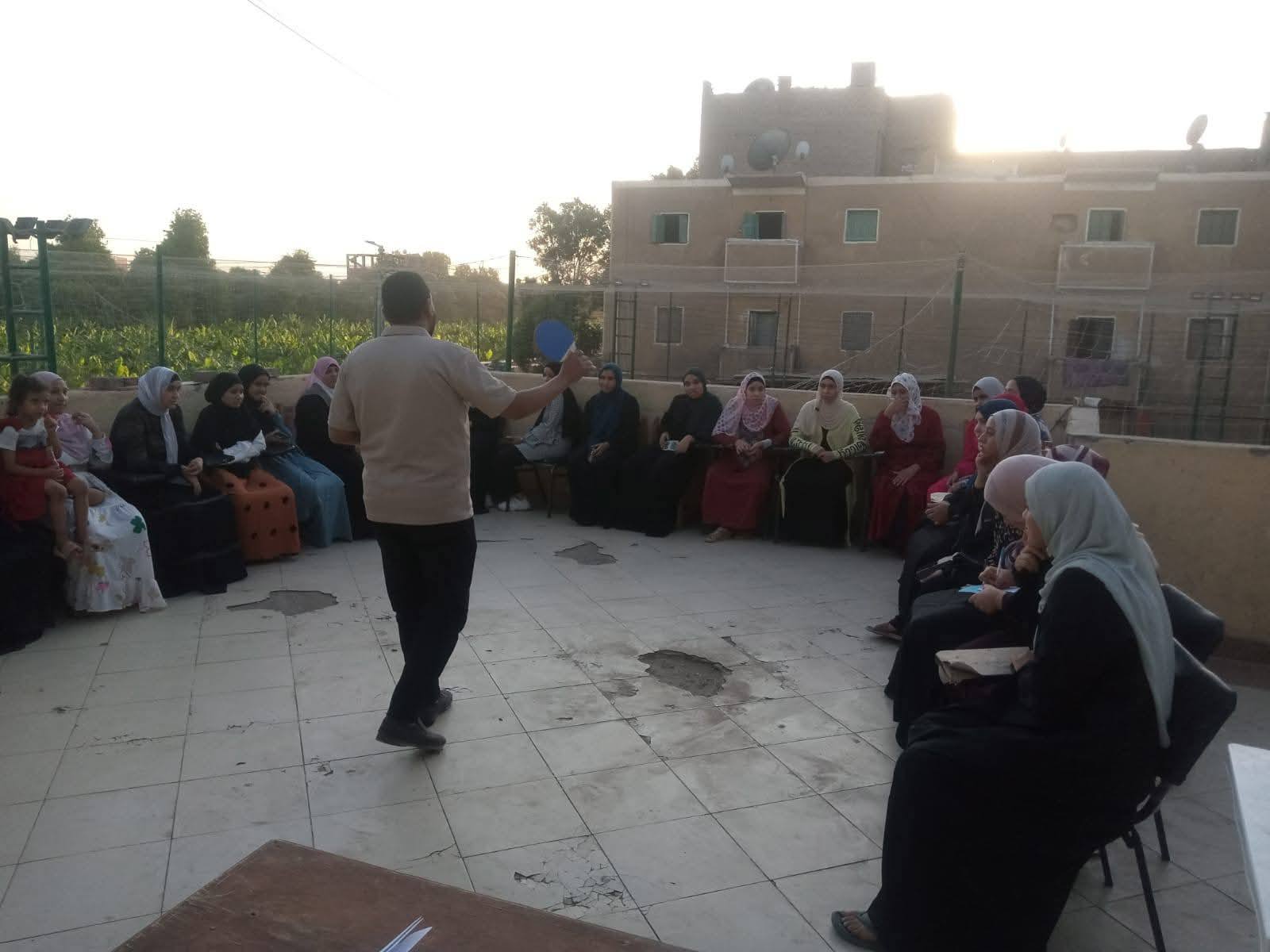 جلسات رياضية لأعضاء أندية السكان بمركز شباب وابورات المطاعنة جلسات رياضية لأعضاء أندية السكان بمركز شباب وابورات المطاعنة