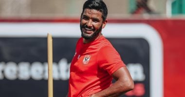 صالح جمعة نجم الأهلي السابق يحتفل بعيد ميلاده الـ32 بعيداً عن الأندية