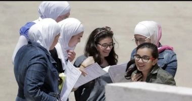 طلاب الثانوية العامة الدور الثاني يبدأون اختبار اللغة العربية