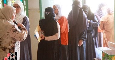 طلاب الشهادة الثانوية الأزهرية يؤدون امتحانات الجغرافيا والحديث والتفسير في الدور الثاني